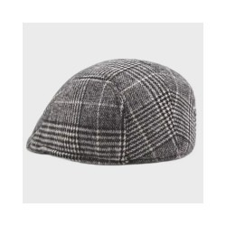 Warm Winter Flat Cap for Men - Classic Wool Blend Newsboy Hat with Brim, Cozy and Stylish Cold Weather Accessory